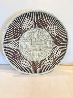 NEW Africa Woven Basket. Made by the Binga people of Zambia/Zimbabwe
